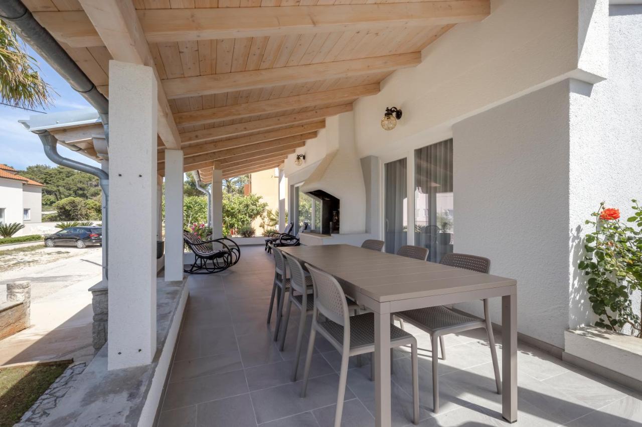 Captains Home Mali Lošinj Exteriör bild